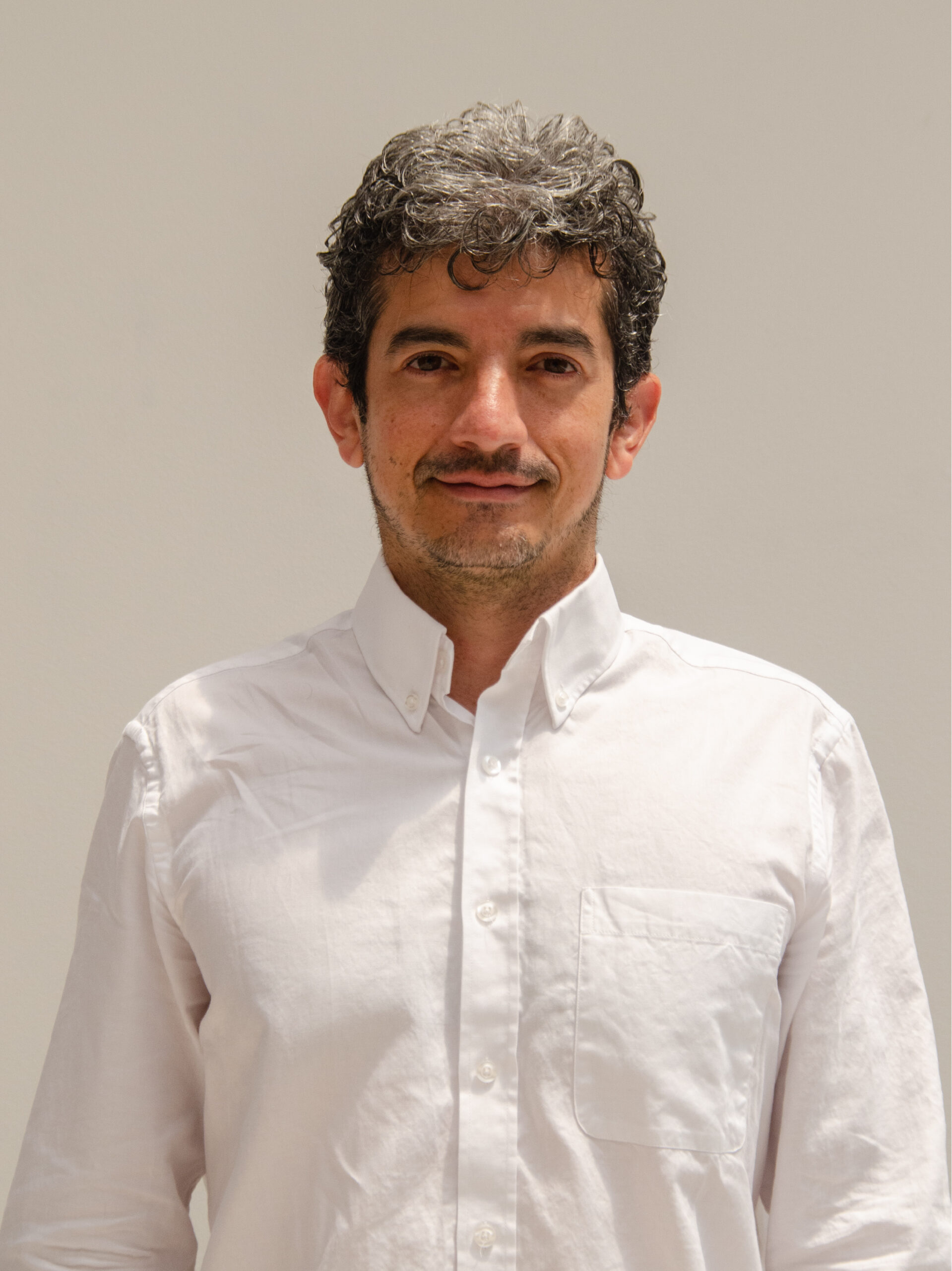 Carlos Gustavo Román